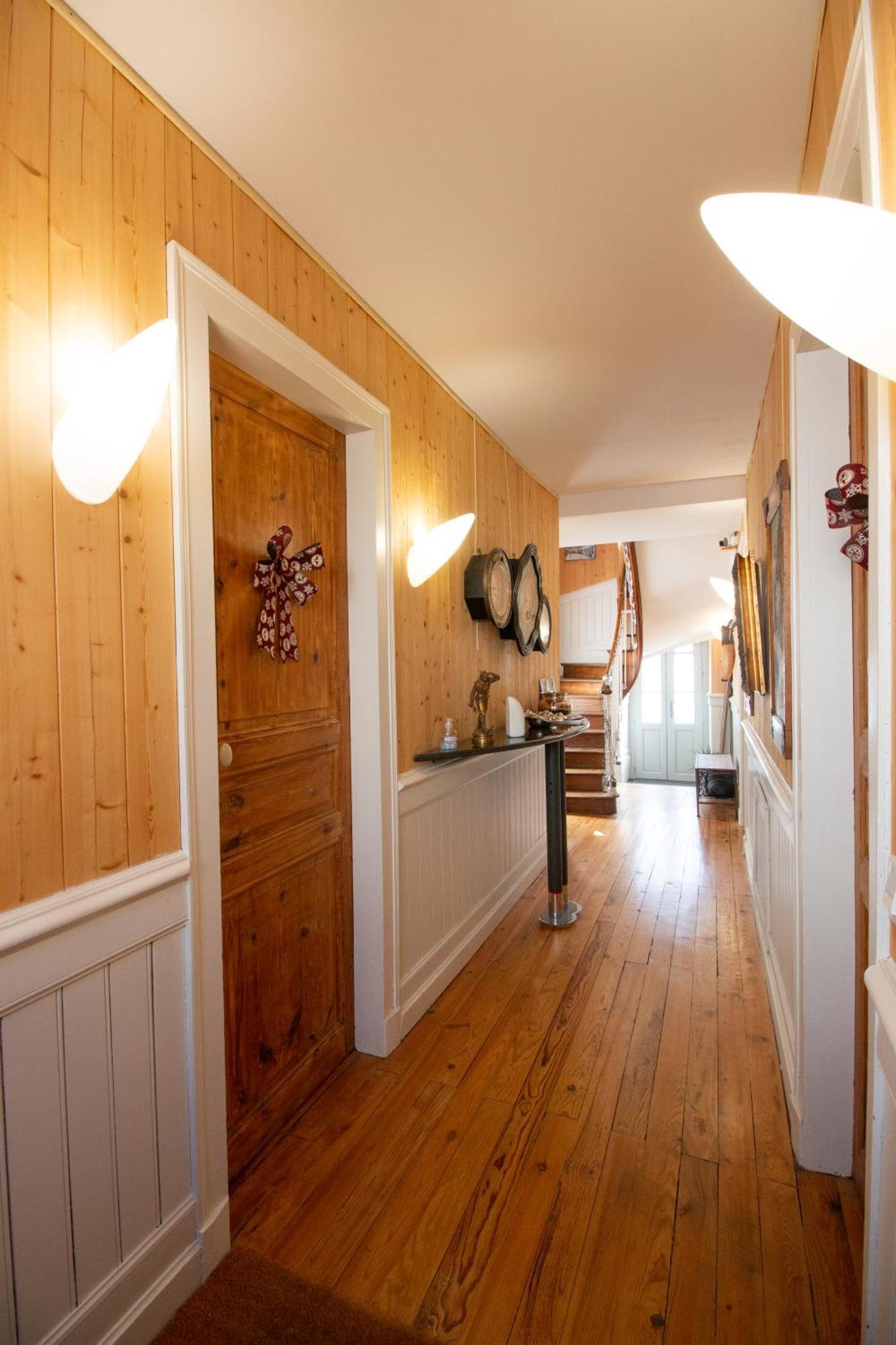 Le 41 Avenue Foch Hotel Bagneres-de-Luchon ภายนอก รูปภาพ