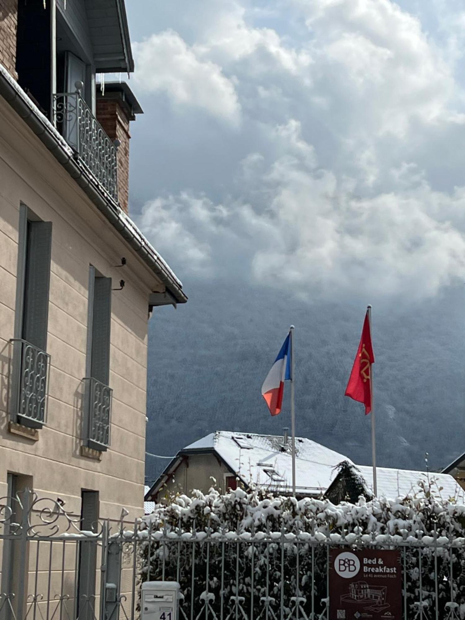 Le 41 Avenue Foch Hotel Bagneres-de-Luchon ภายนอก รูปภาพ
