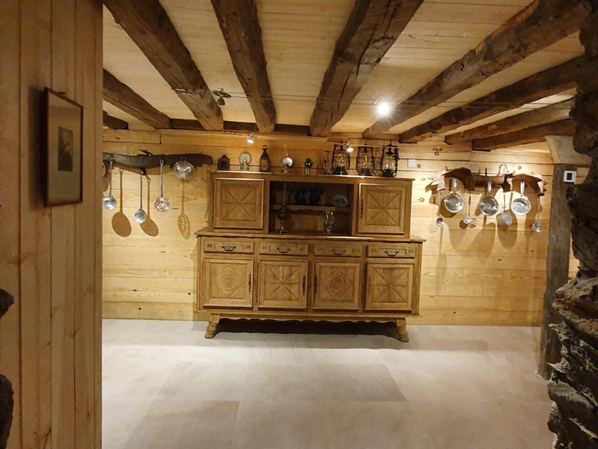 Le 41 Avenue Foch Hotel Bagneres-de-Luchon ภายนอก รูปภาพ
