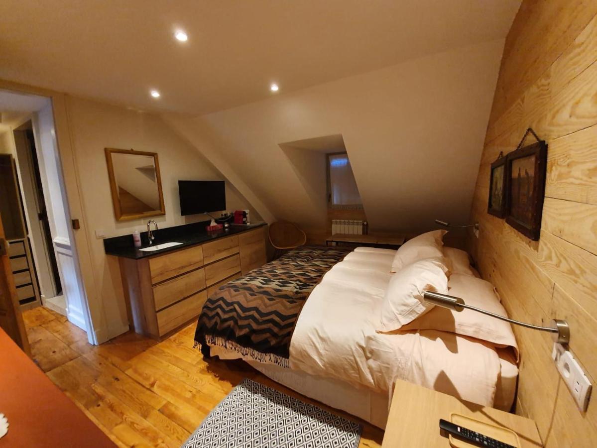 Le 41 Avenue Foch Hotel Bagneres-de-Luchon ภายนอก รูปภาพ