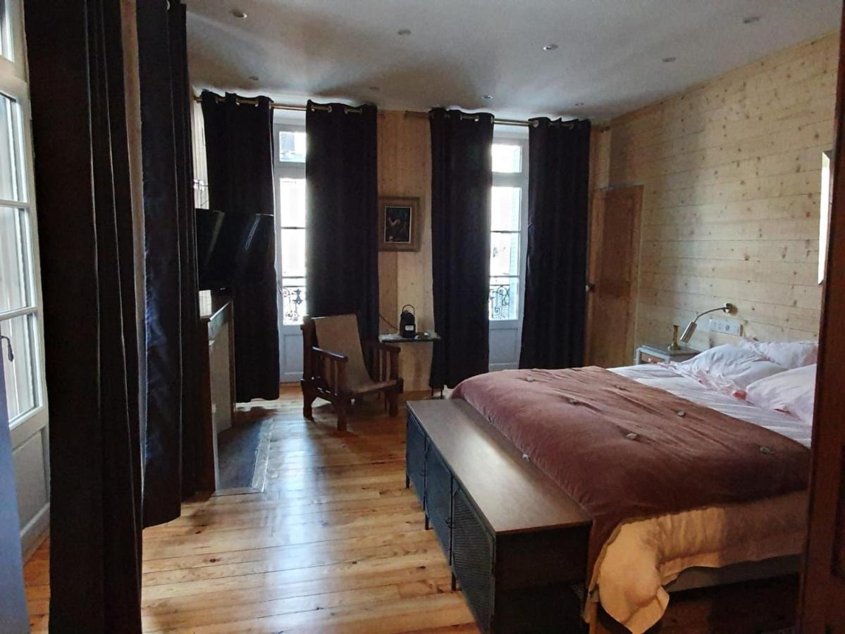Le 41 Avenue Foch Hotel Bagneres-de-Luchon ภายนอก รูปภาพ